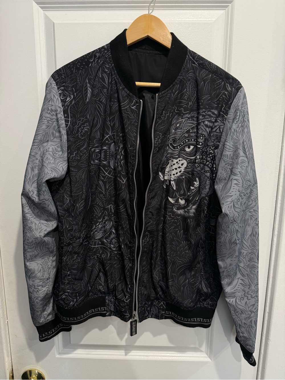 Men’s Black & Gray Graphic Bomber Jacket - Picture 1 of 3